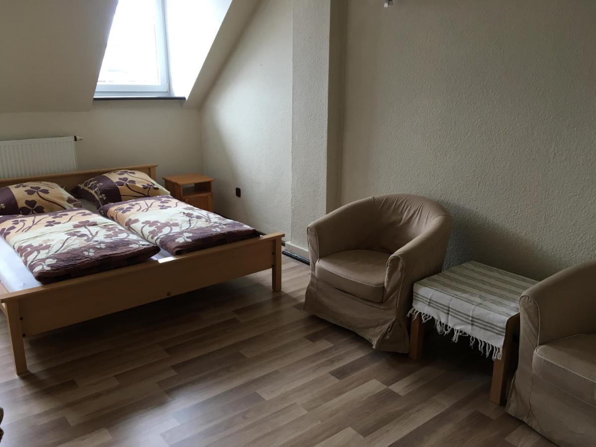 Pokoje Goscinne Na Podzamczu Ujście-Darłowskie Exterior foto